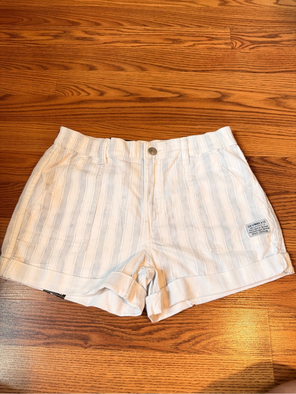 Levi’s Striped White & Light Blue Girl’s Cotton Shorts XL